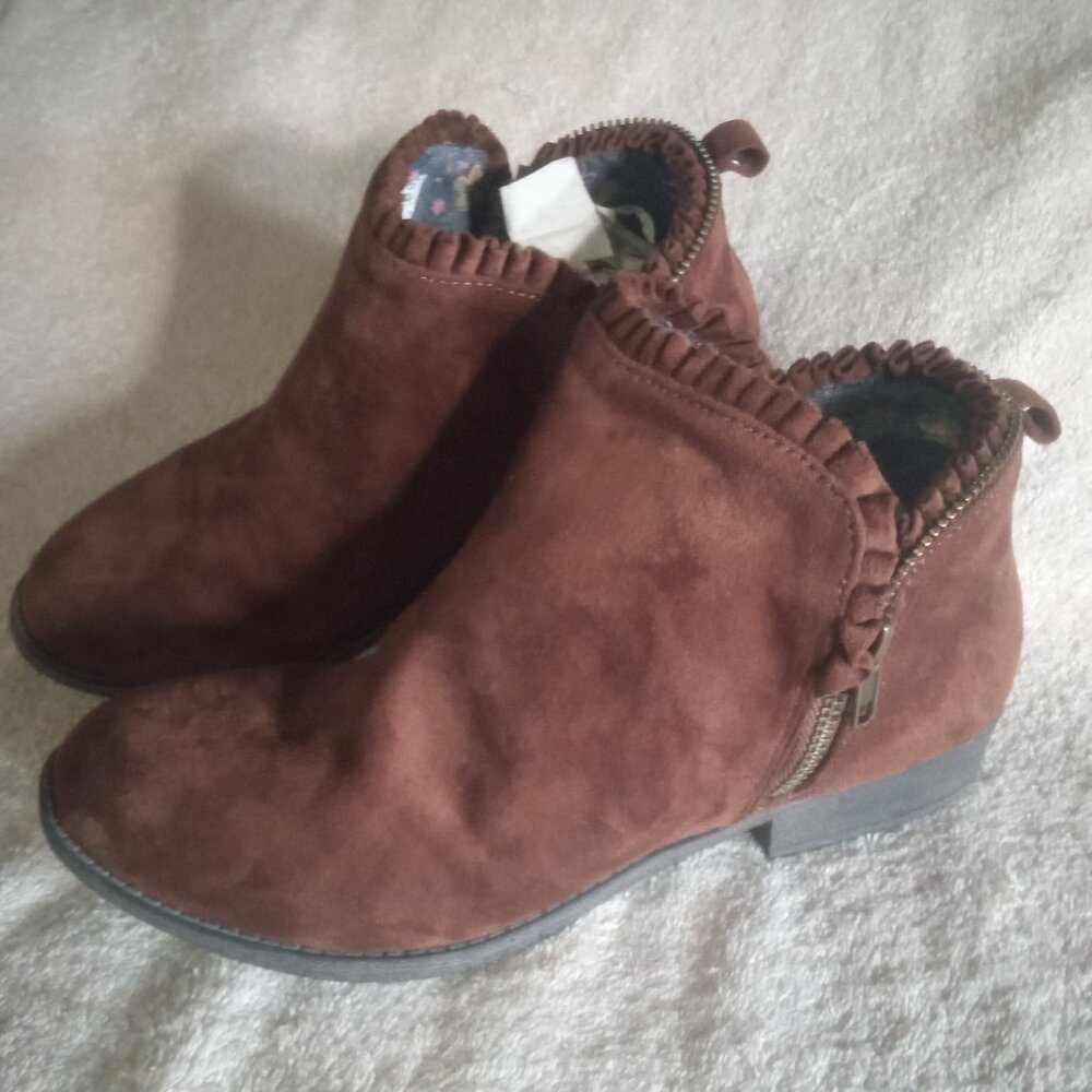 DR SCHOLLS Hayzel Boots Booties Cognac Brown Big Girls Kids Teens 5 M Faux Suede